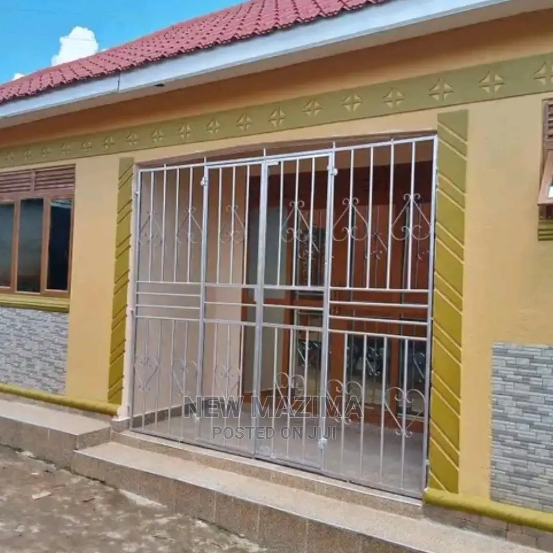 2bdrm House in Nansana Katokr, Central Division for Sale in Central Division