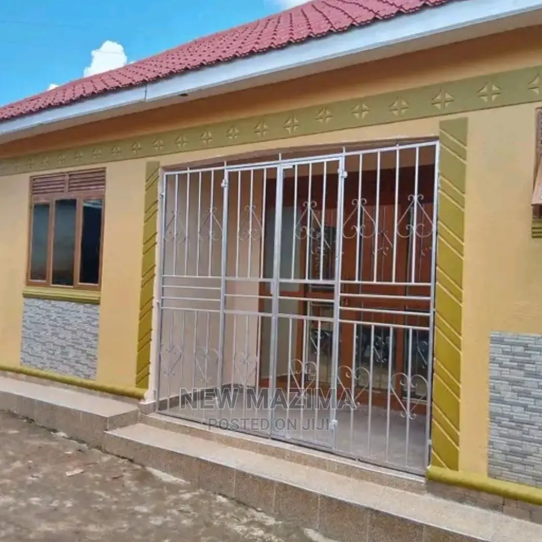 2bdrm House in Nansana Katokr, Central Division for Sale in Central Division