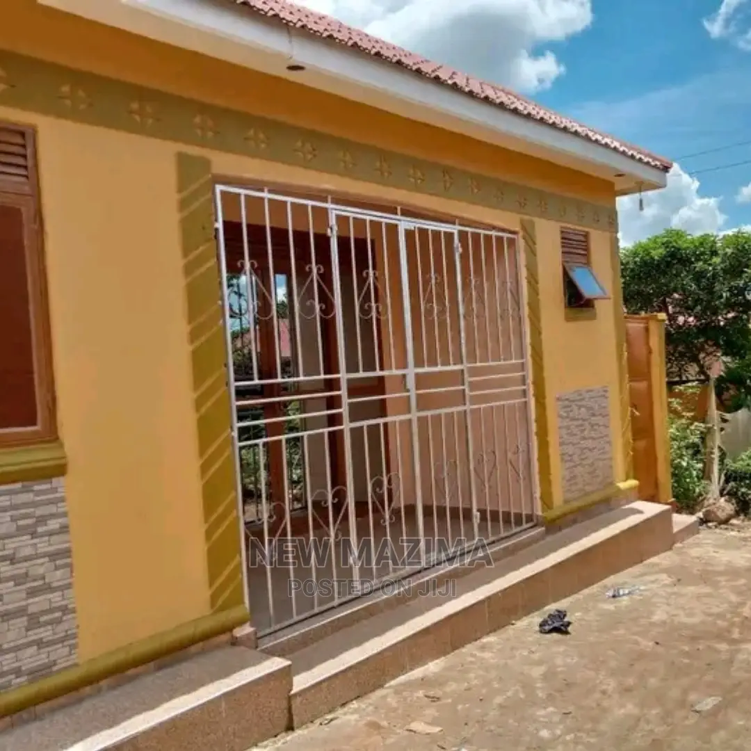 2bdrm House in Nansana Katokr, Central Division for Sale in Central Division