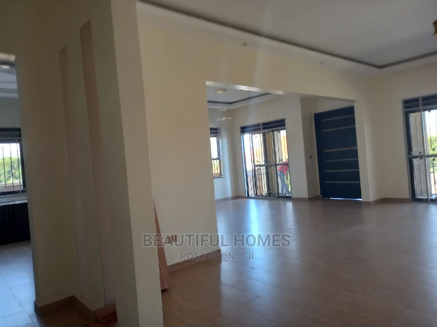 Furnished 4bdrm House in Kira for Sale in Kira