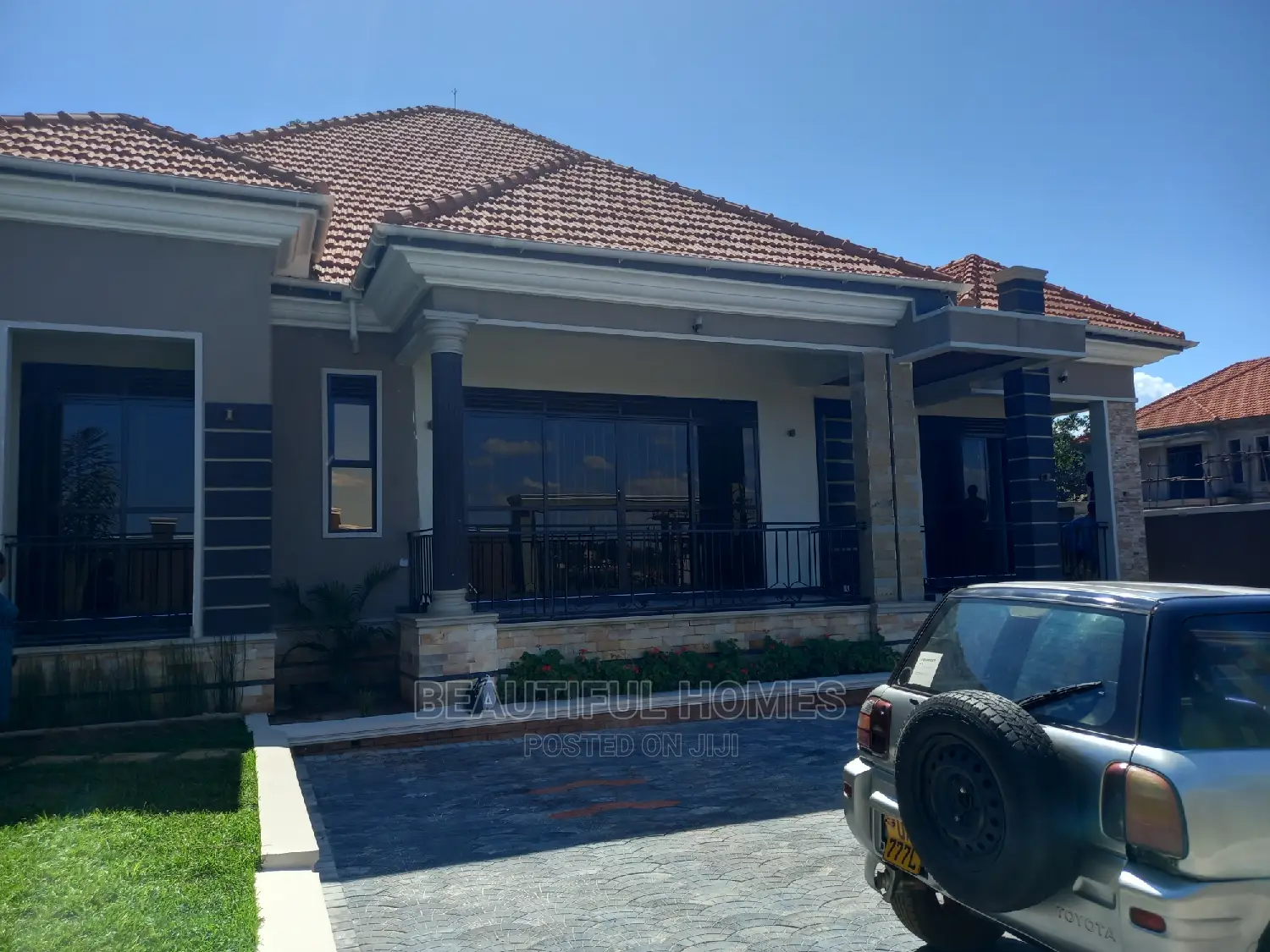 Furnished 4bdrm Mansion in Kira for Sale in Kira