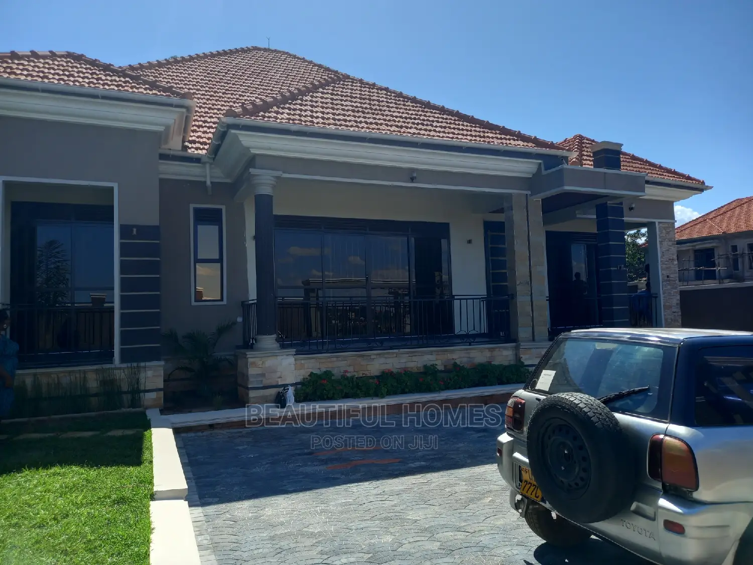 Furnished 4bdrm Bungalow in Kira for Sale in Kira