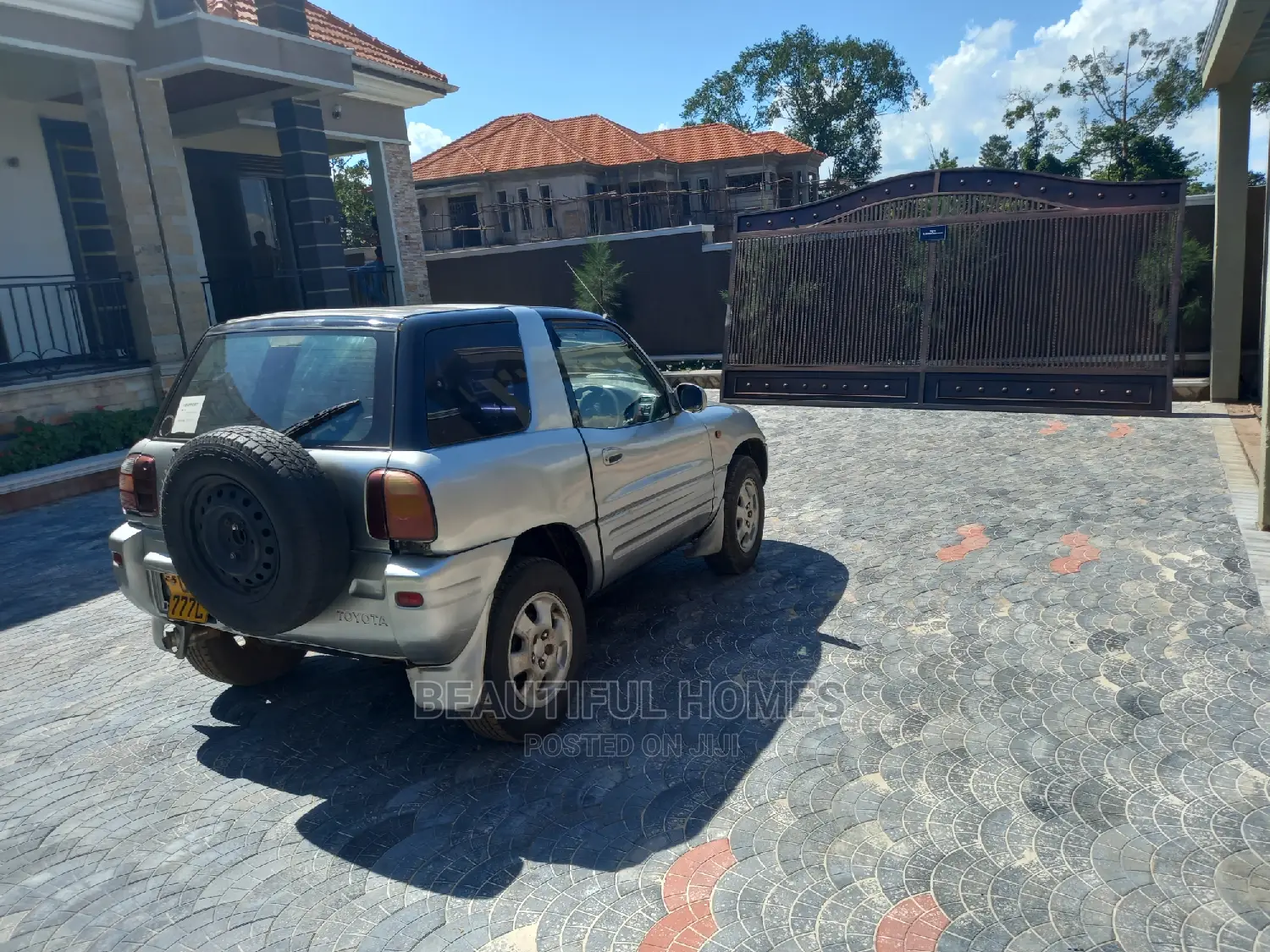 Furnished 4bdrm Bungalow in Kira for Sale in Kira