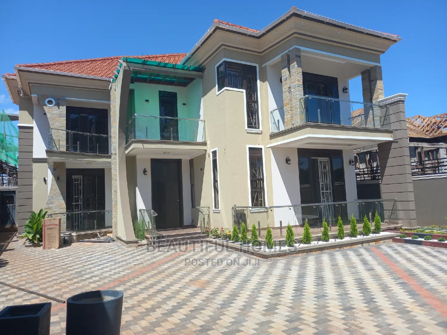 Furnished 6bdrm Mansion in Kira for Sale in Kira