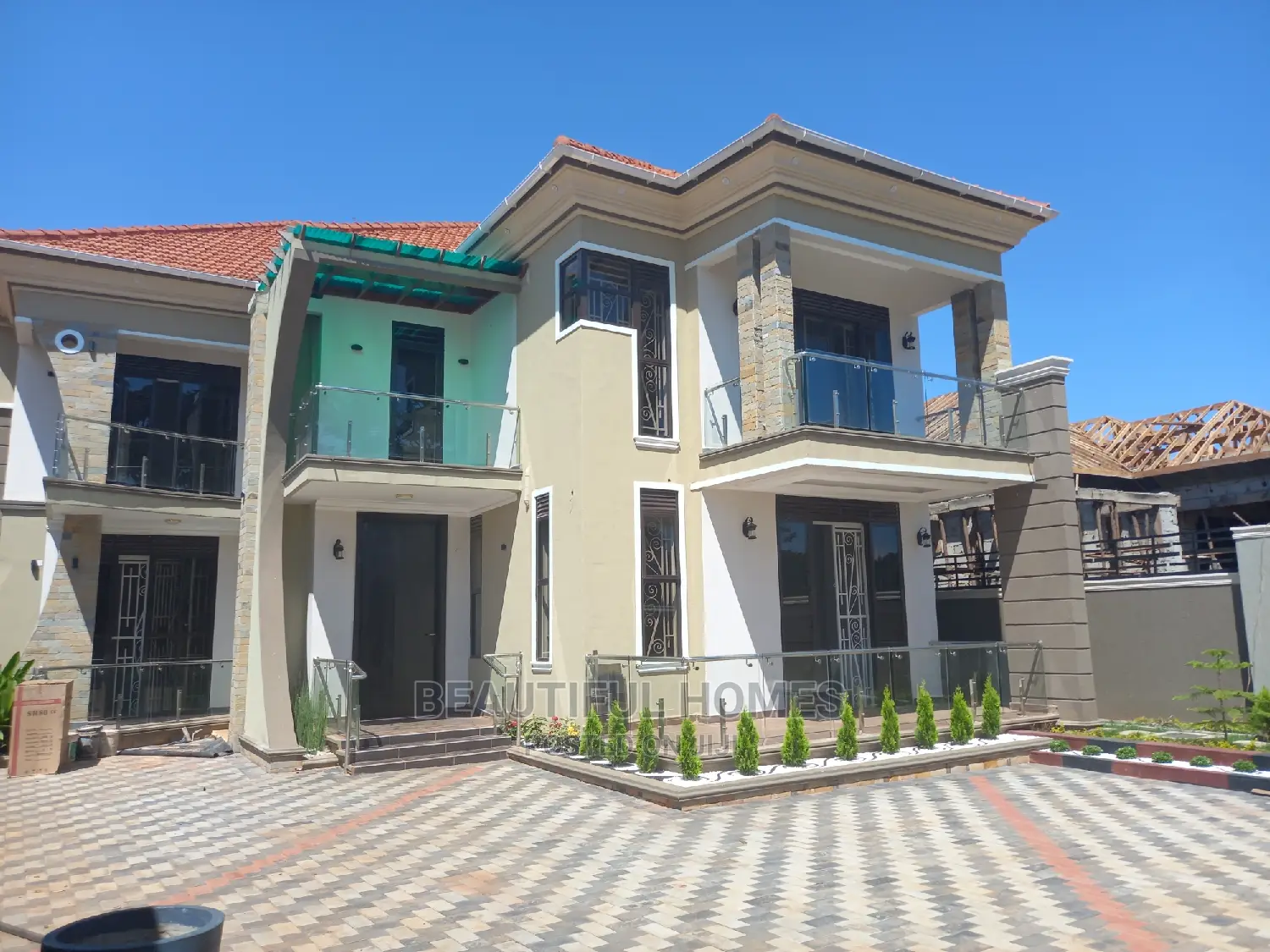 Furnished 6bdrm House in Kira Wealthy for Sale in Kira