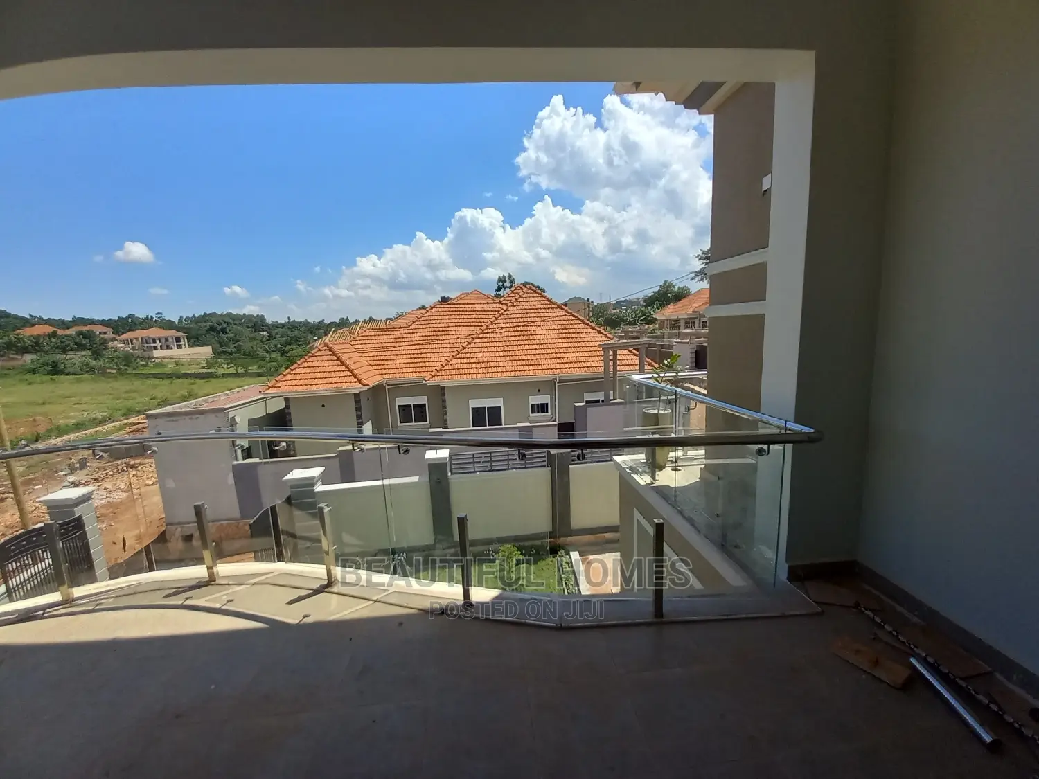 Furnished 6bdrm House in Kira Wealthy for Sale in Kira