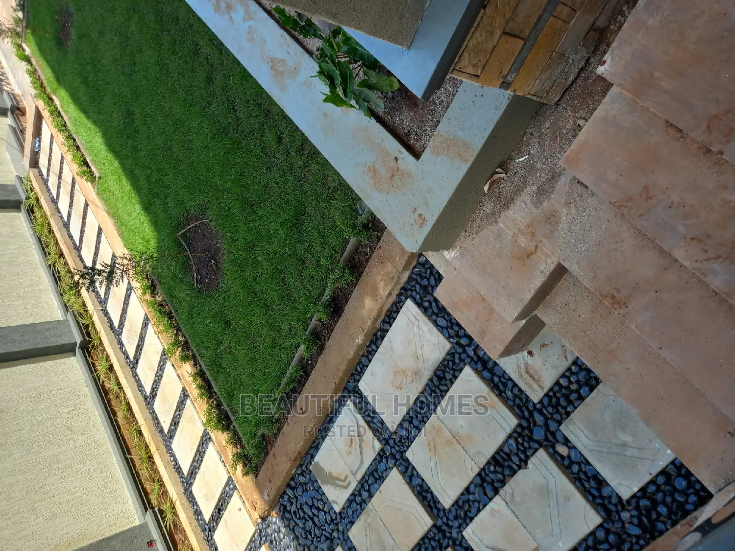 Furnished 6bdrm Mansion in Kira for Sale in Kira