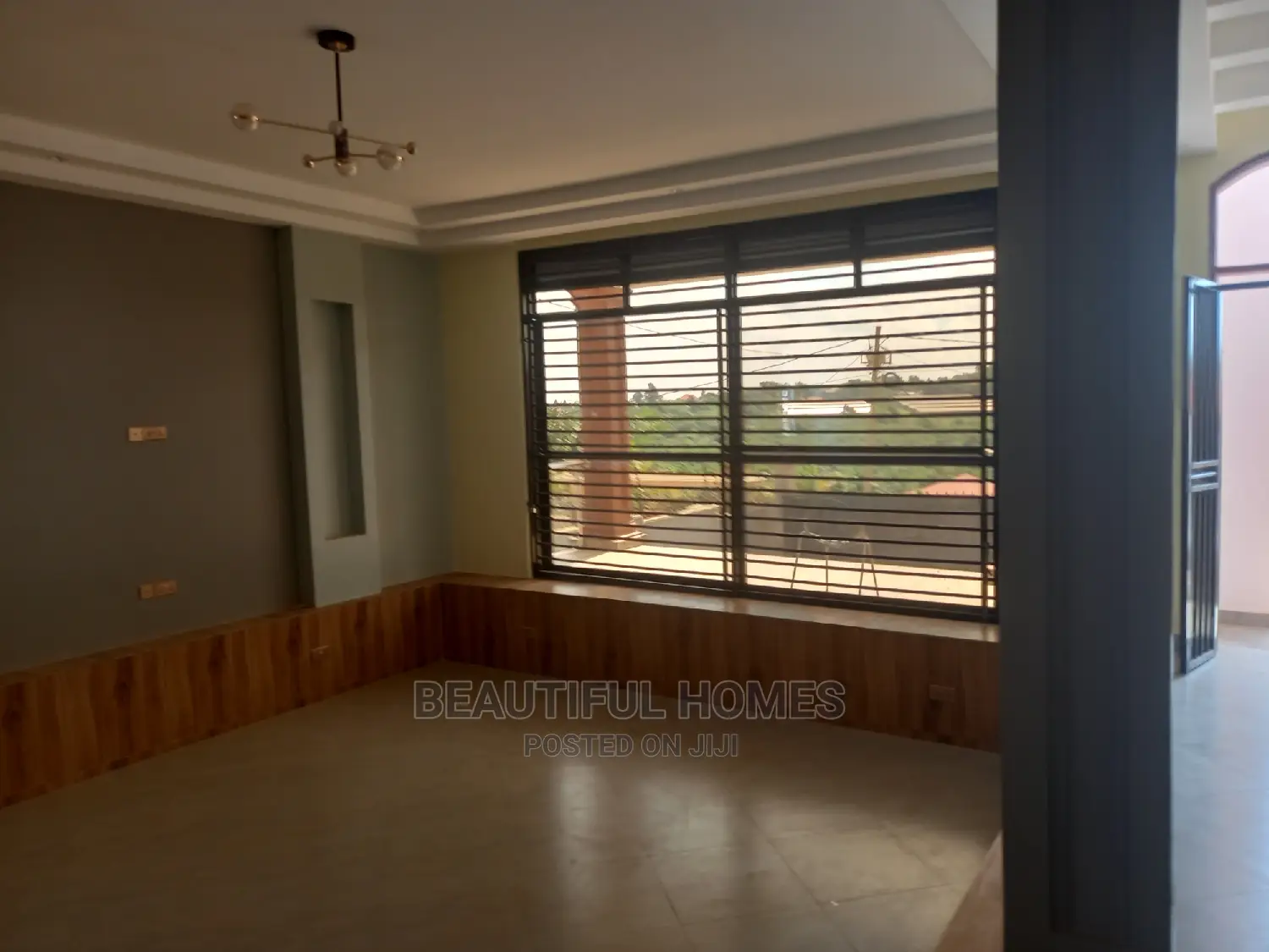 Furnished 6bdrm Mansion in Kira for Sale in Kira