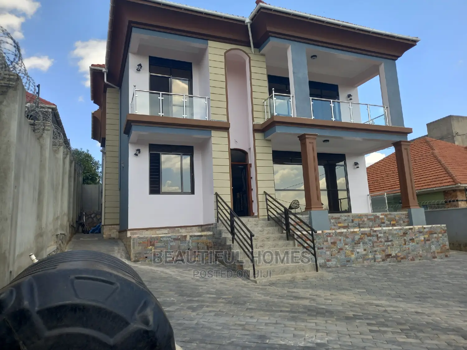 Furnished 6bdrm House in Kira for Sale in Kira