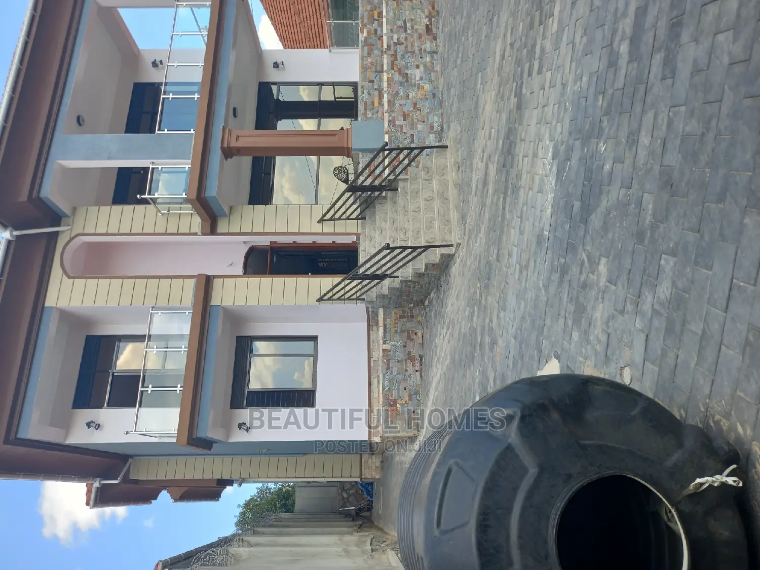 Furnished 6bdrm House in Kira for Sale in Kira