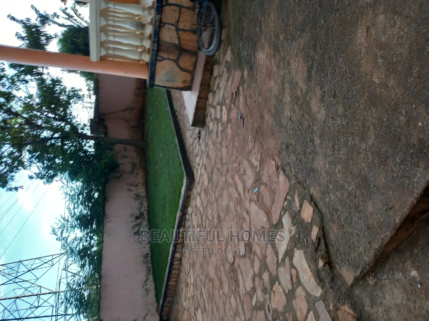 Furnished 4bdrm Bungalow in Kira for Sale in Kira
