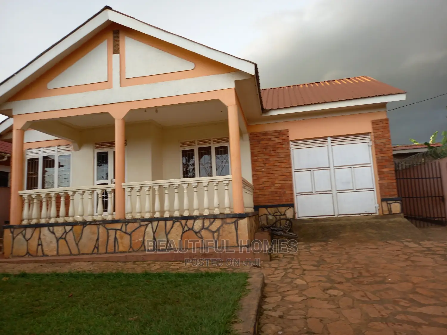 Furnished 4bdrm House in Kira for Sale in Kira