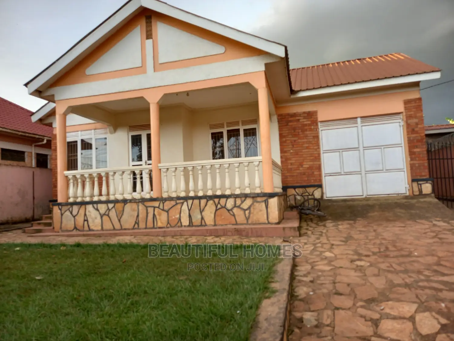 Furnished 4bdrm House in Kira for Sale in Kira