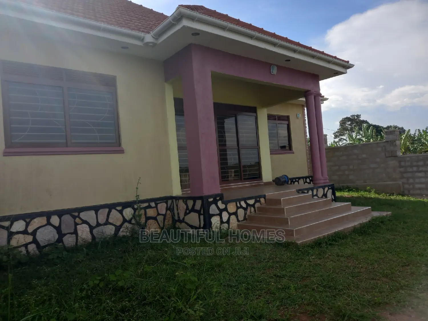 Furnished 4bdrm Bungalow in Kira for Sale in Kira
