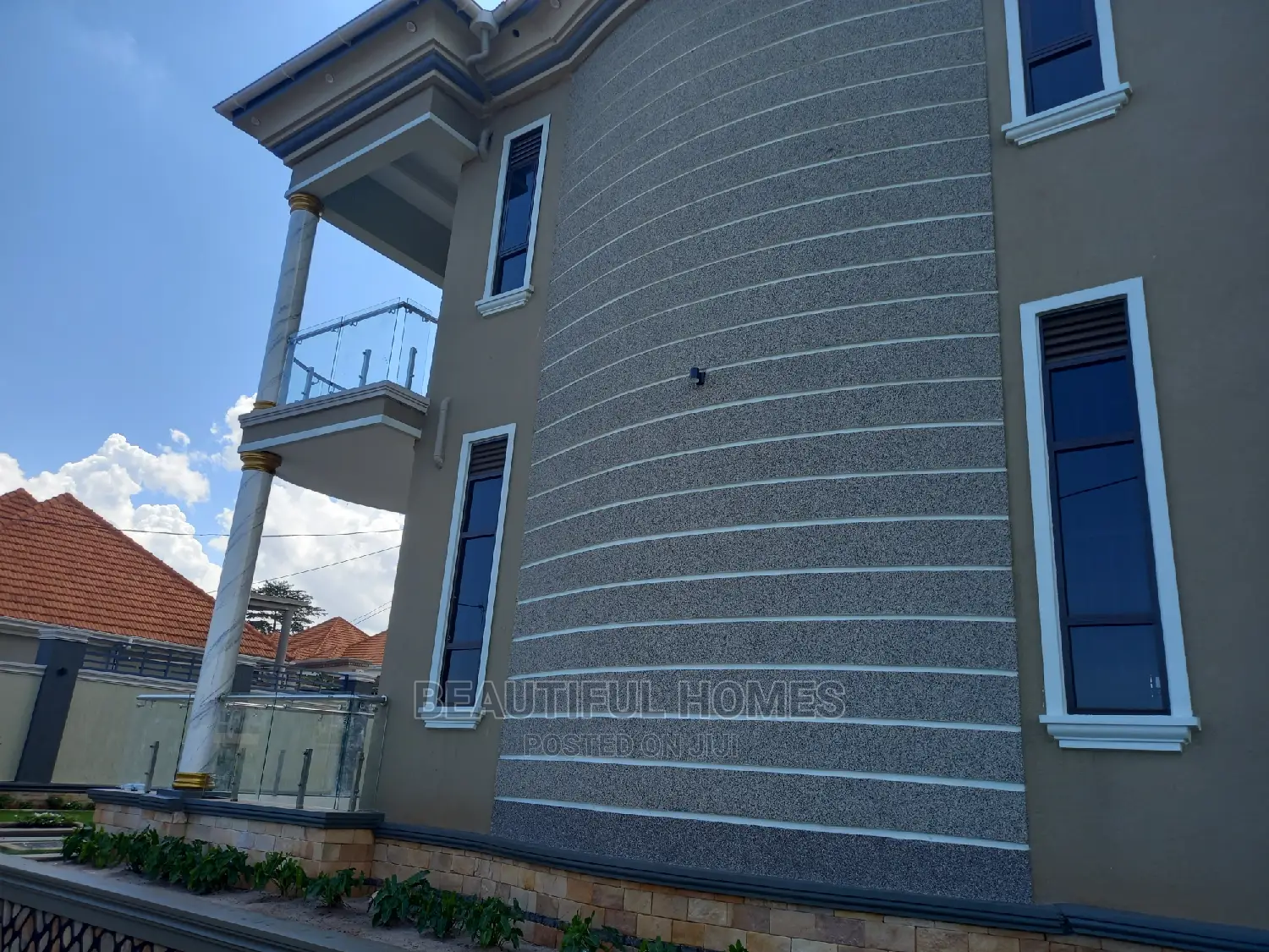 Furnished 6bdrm House in Kira1 for Sale in Kira