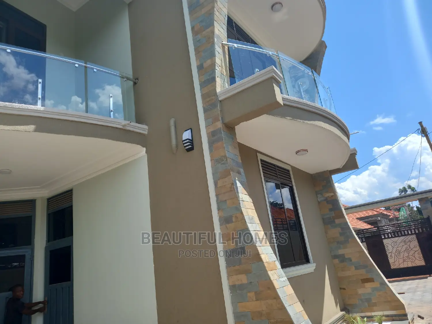 Furnished 6bdrm House in Kira1 for Sale in Kira