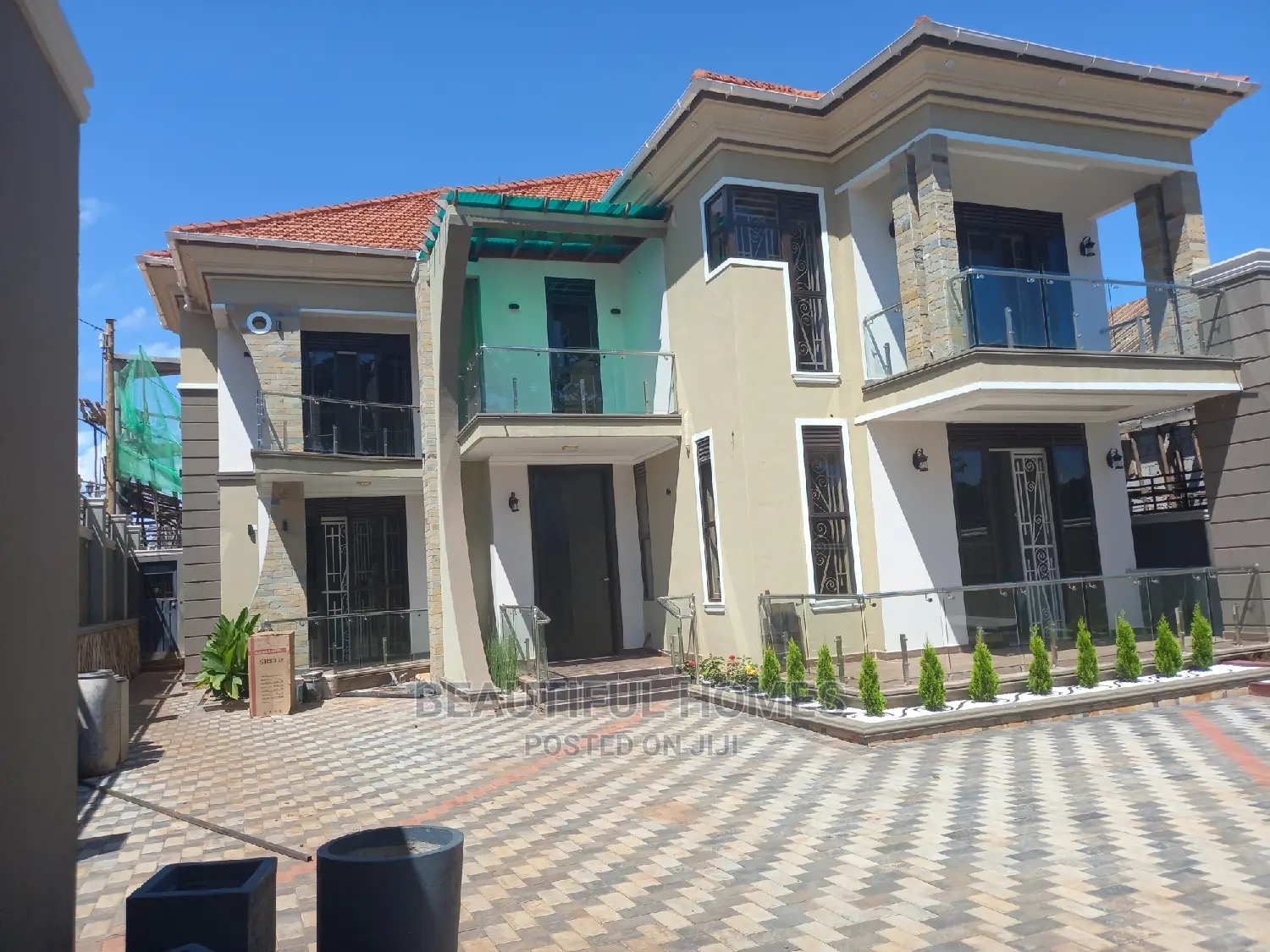 Furnished 6bdrm House in Kira for Sale in Kira