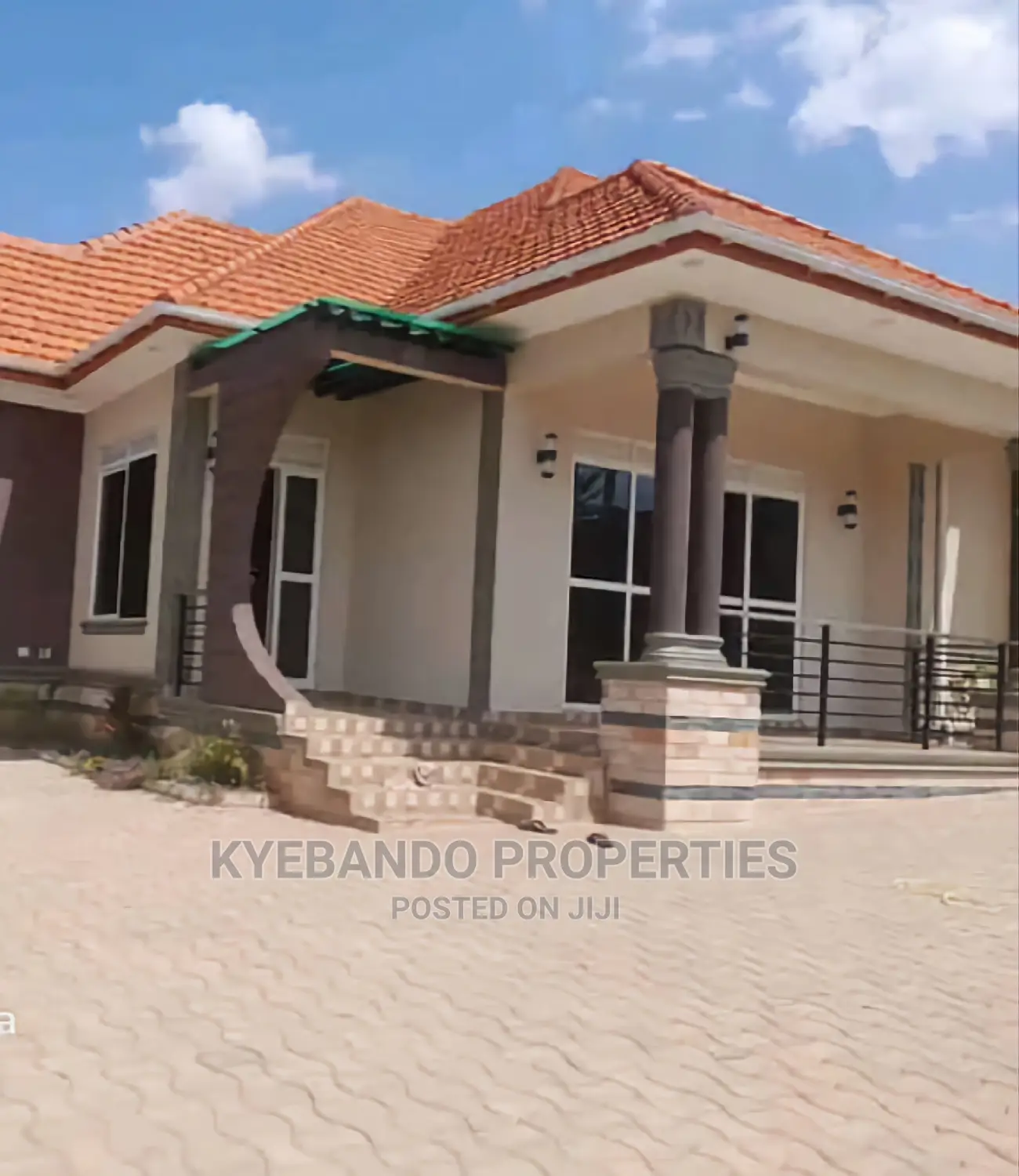 4bdrm Bungalow in Real Estate, Kira for sale in Kira