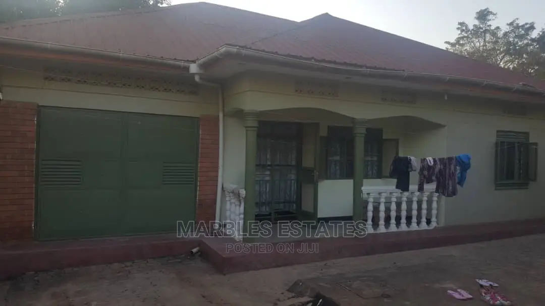 6bdrm House in Central Division for Sale in Central Division