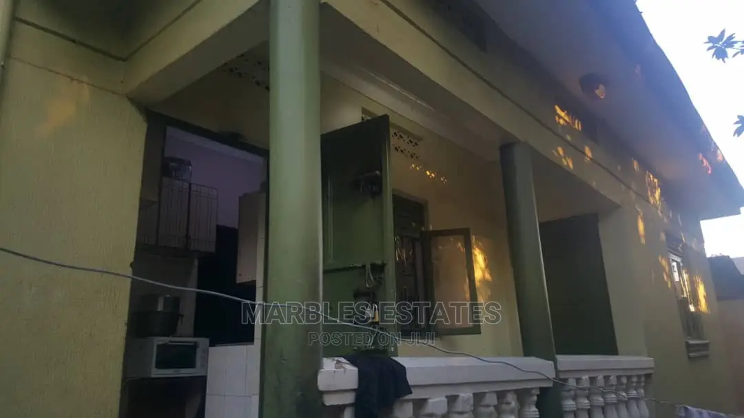 6bdrm House in Central Division for Sale in Central Division