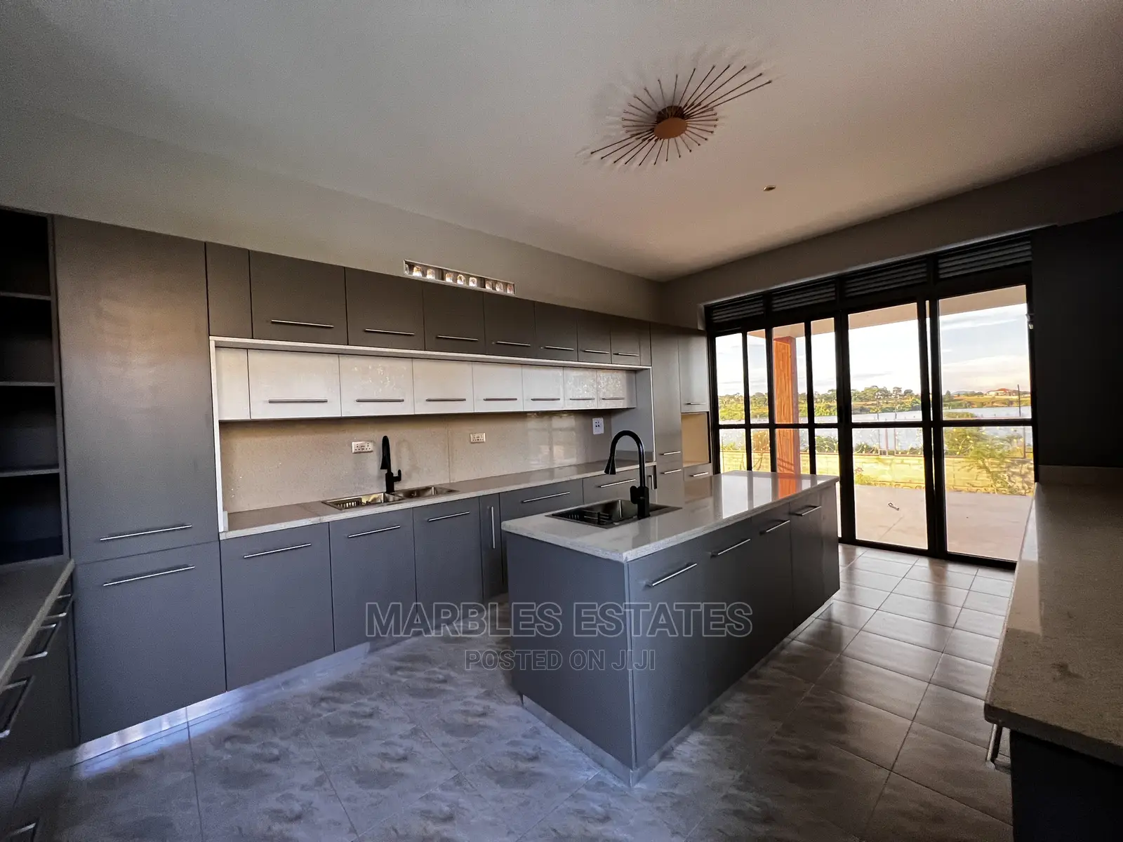 Furnished 5bdrm Mansion in Kigo, Central Division for sale in Central Division
