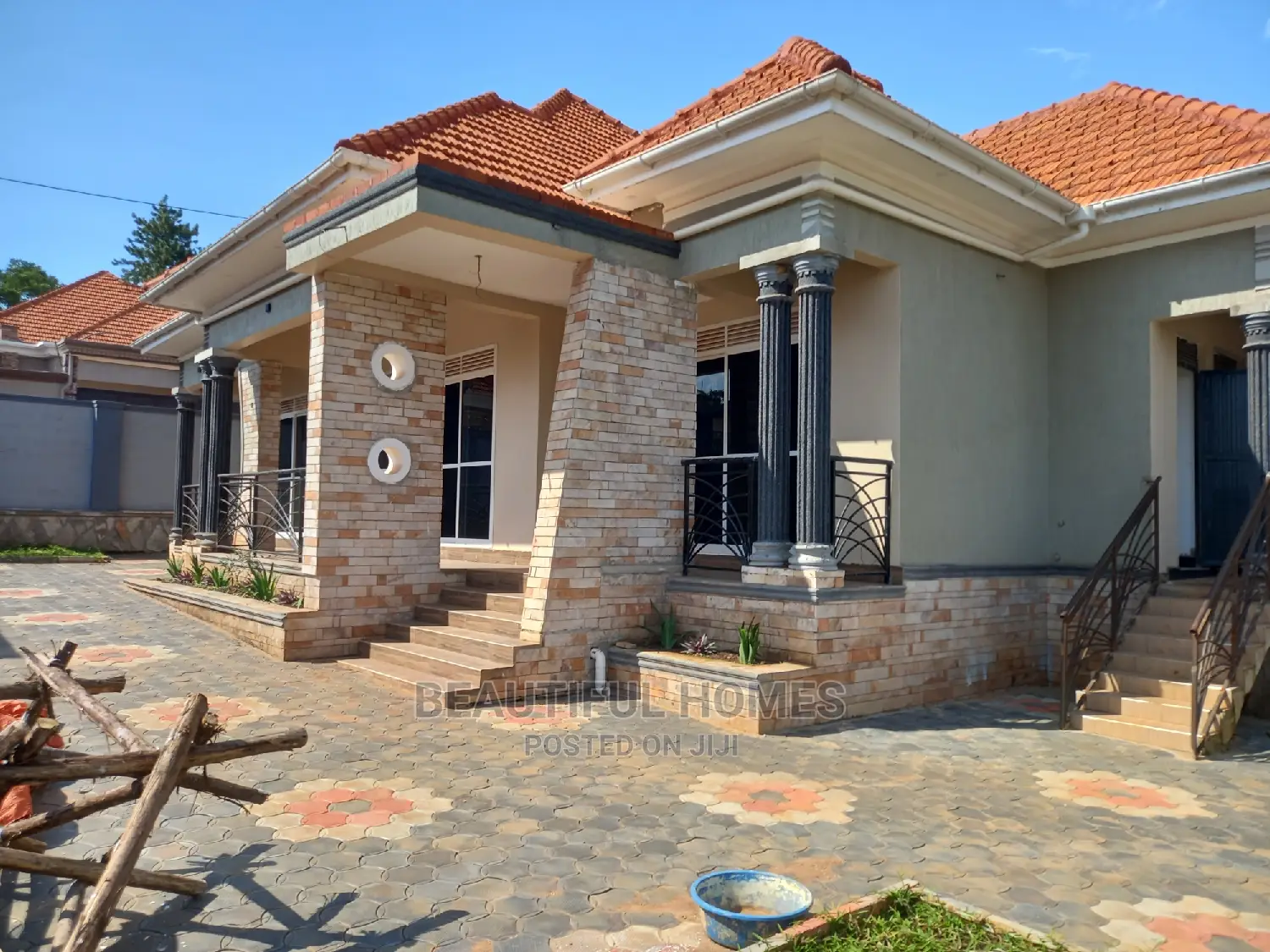 Furnished 4bdrm Bungalow in Kira Corporate for sale in Kira