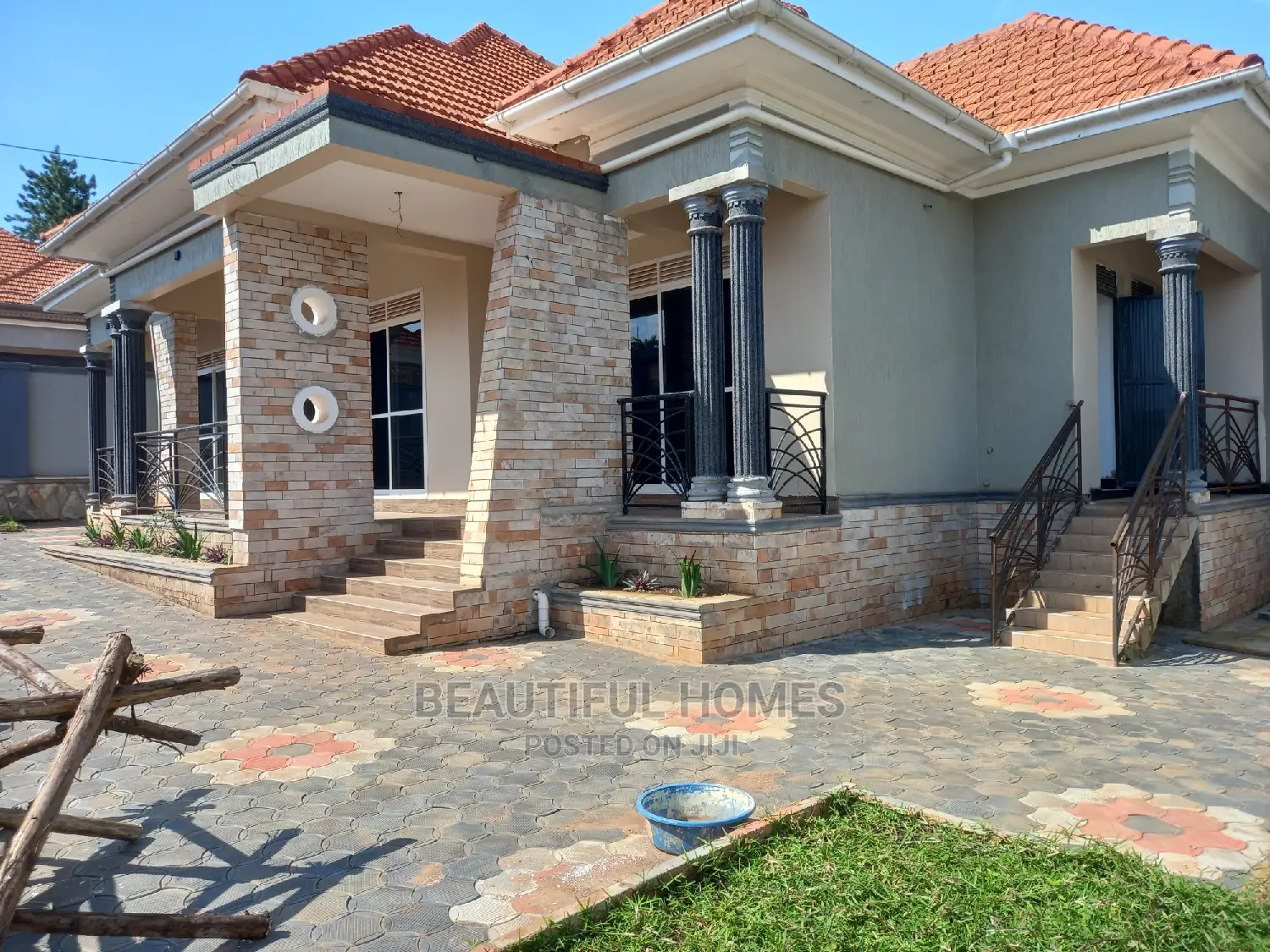 Furnished 4bdrm Bungalow in Kira Corporate for sale in Kira