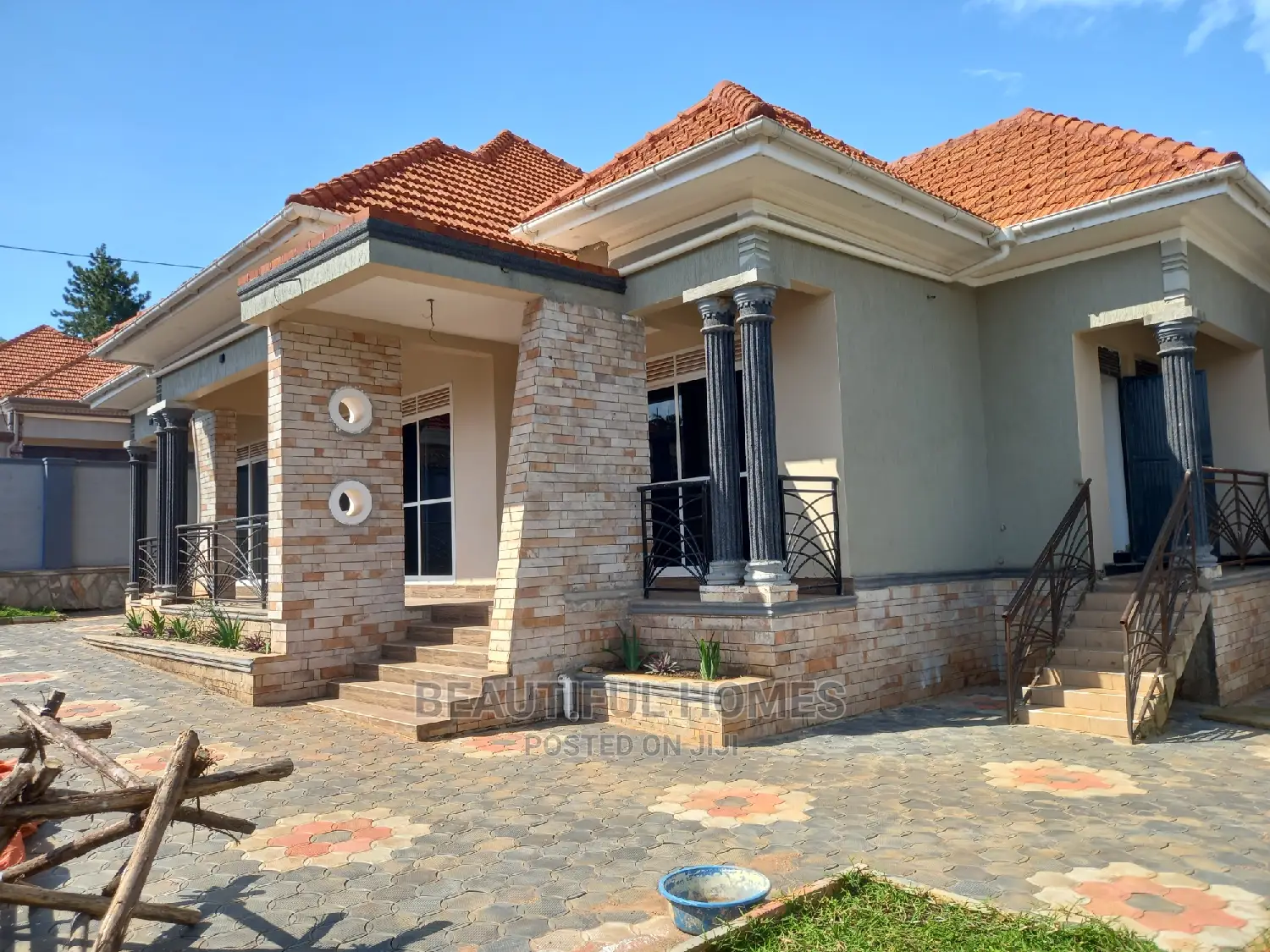 Furnished 4bdrm Bungalow in Kira Corporate for sale in Kira