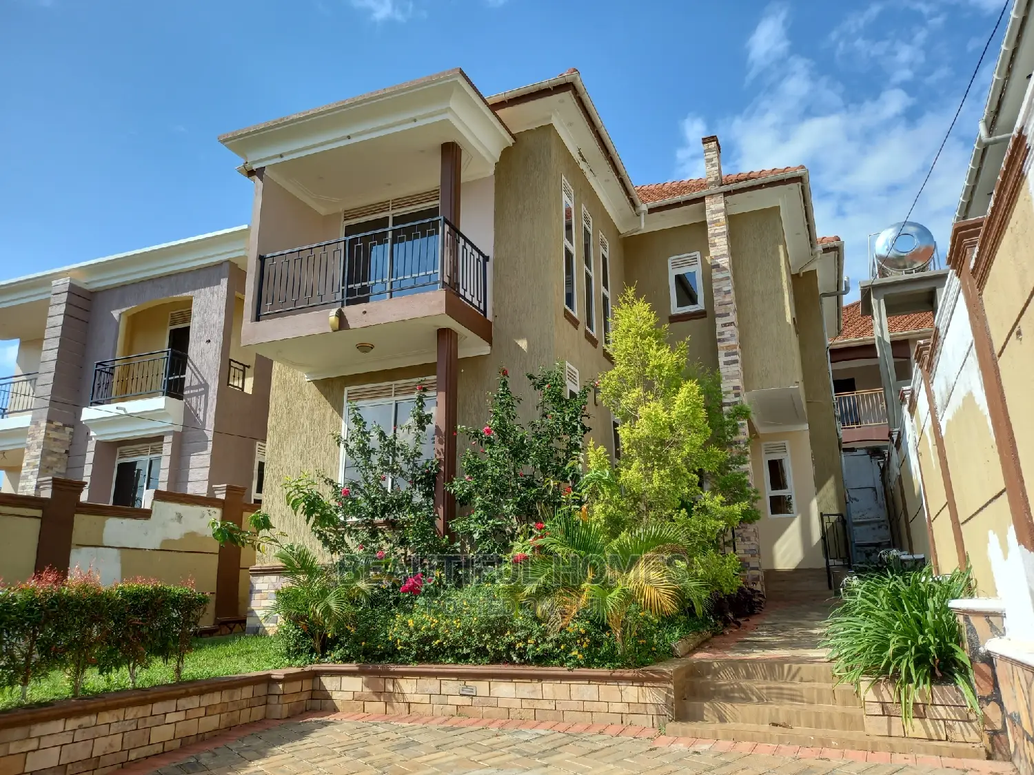 Furnished 4bdrm House in Kira Corporate for sale in Kira