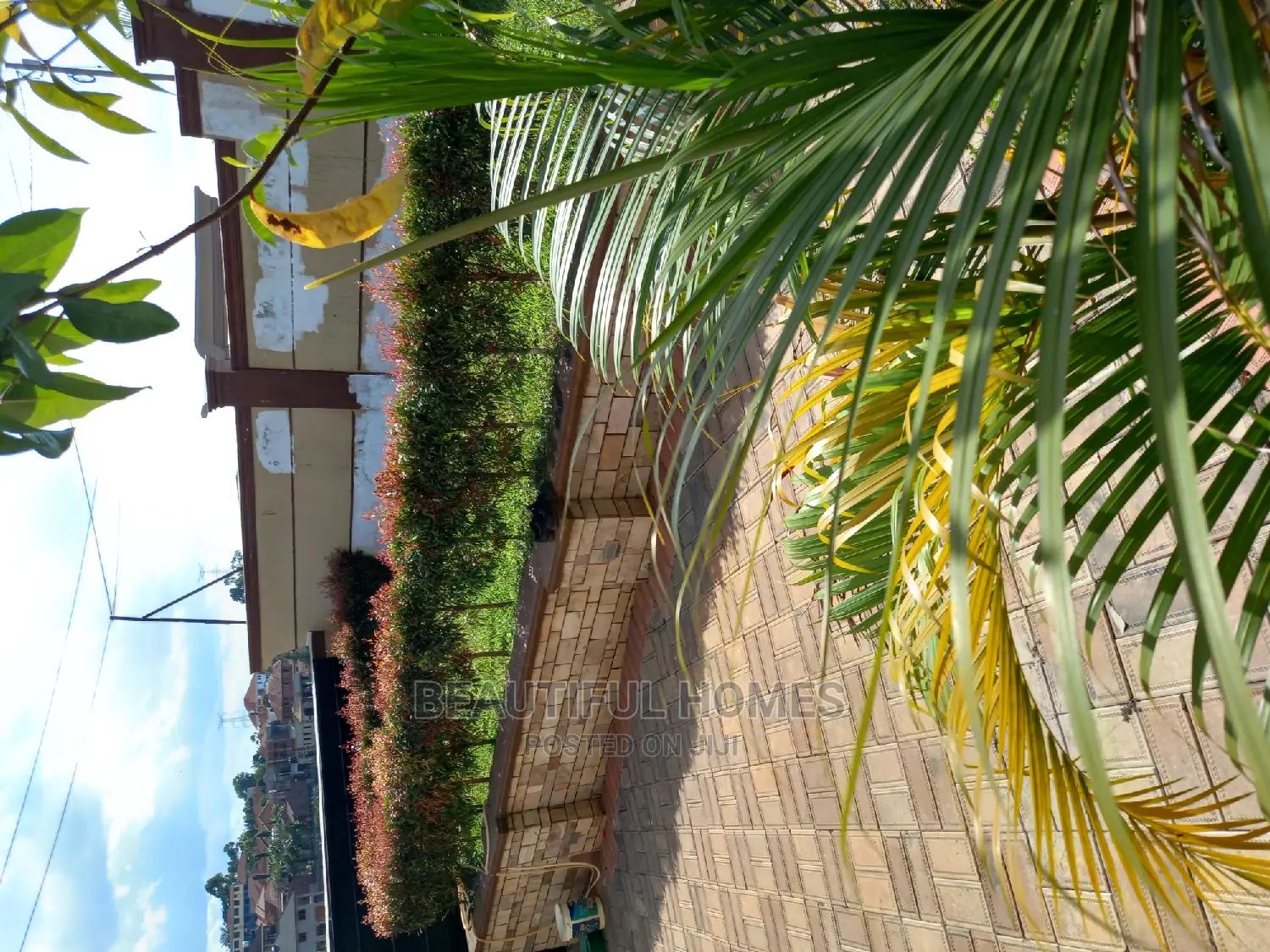 Furnished 4bdrm House in Kira Corporate for sale in Kira