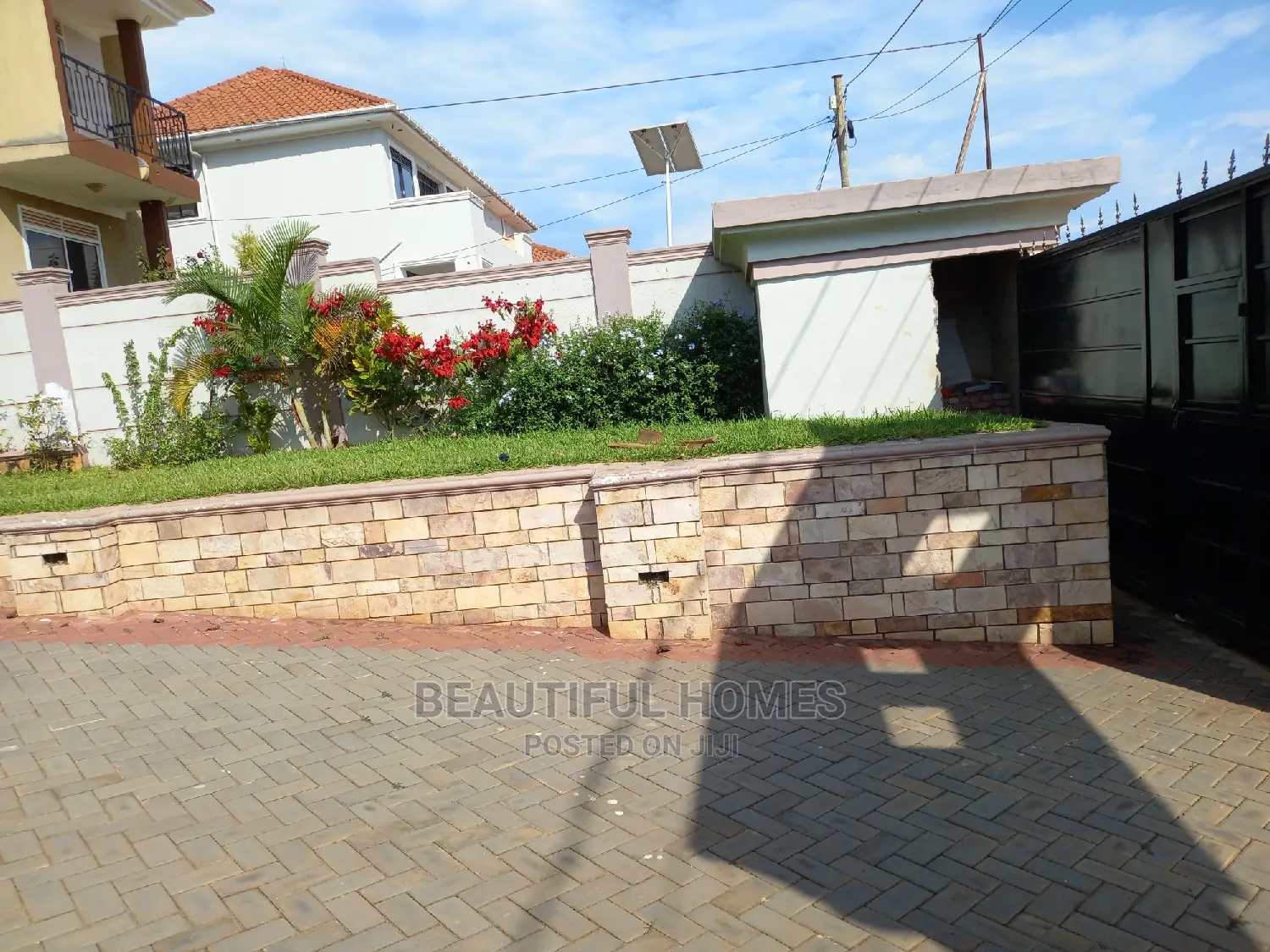 Furnished 4bdrm Mansion in Kira for sale in Kira