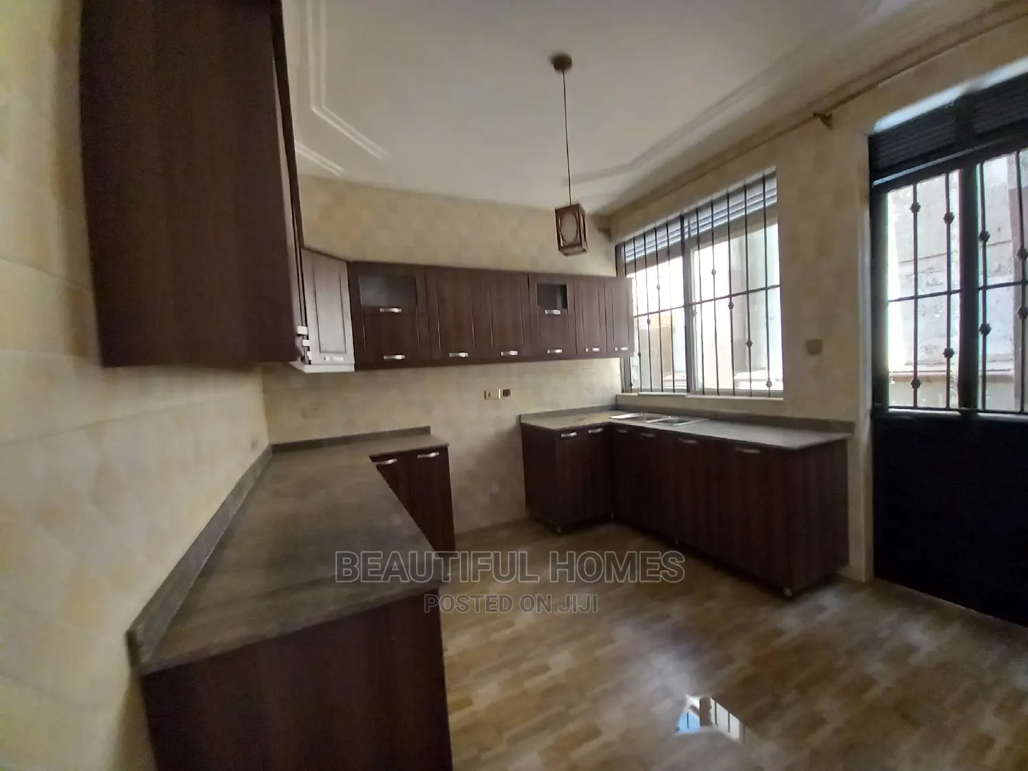 Furnished 4bdrm Maisonette in Kira 1 for sale in Kira