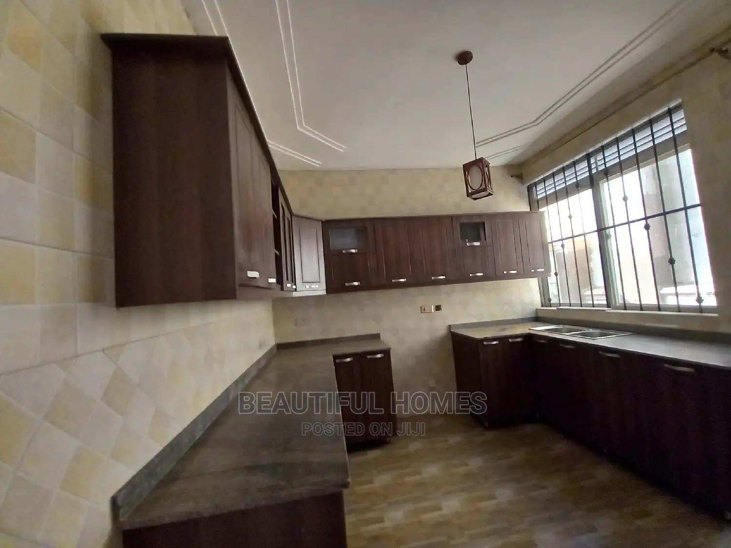 Furnished 4bdrm Maisonette in Kira 1 for sale in Kira
