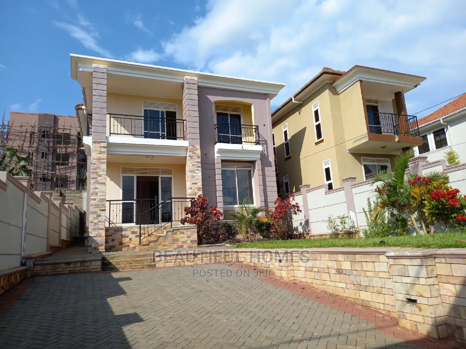 Furnished 4bdrm Duplex in Kira for sale in Kira