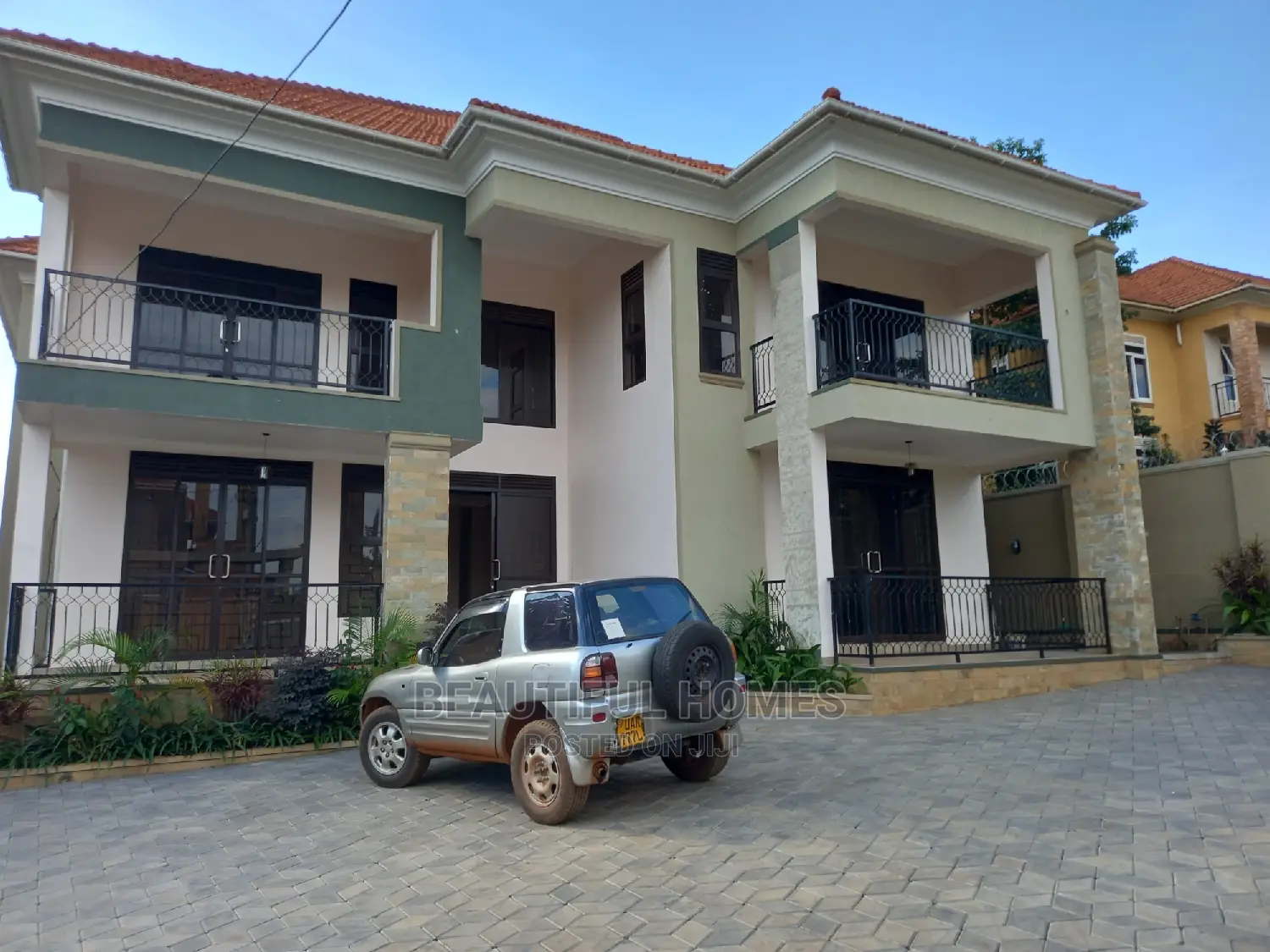 Furnished 6bdrm Duplex in Kira for sale in Kira