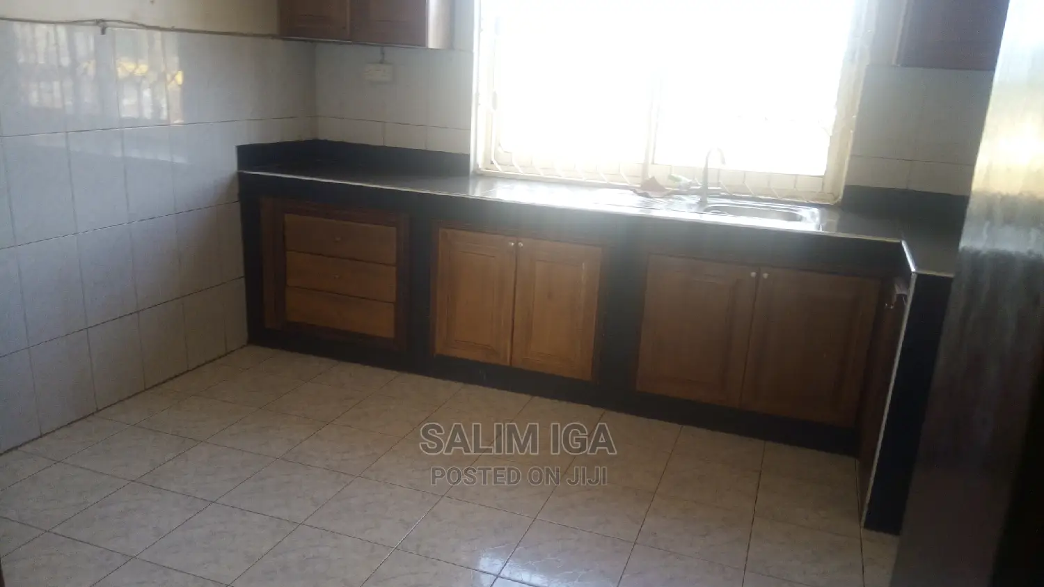 2bdrm Block of Flats in Kololo Property, Central Division for rent in Central Division