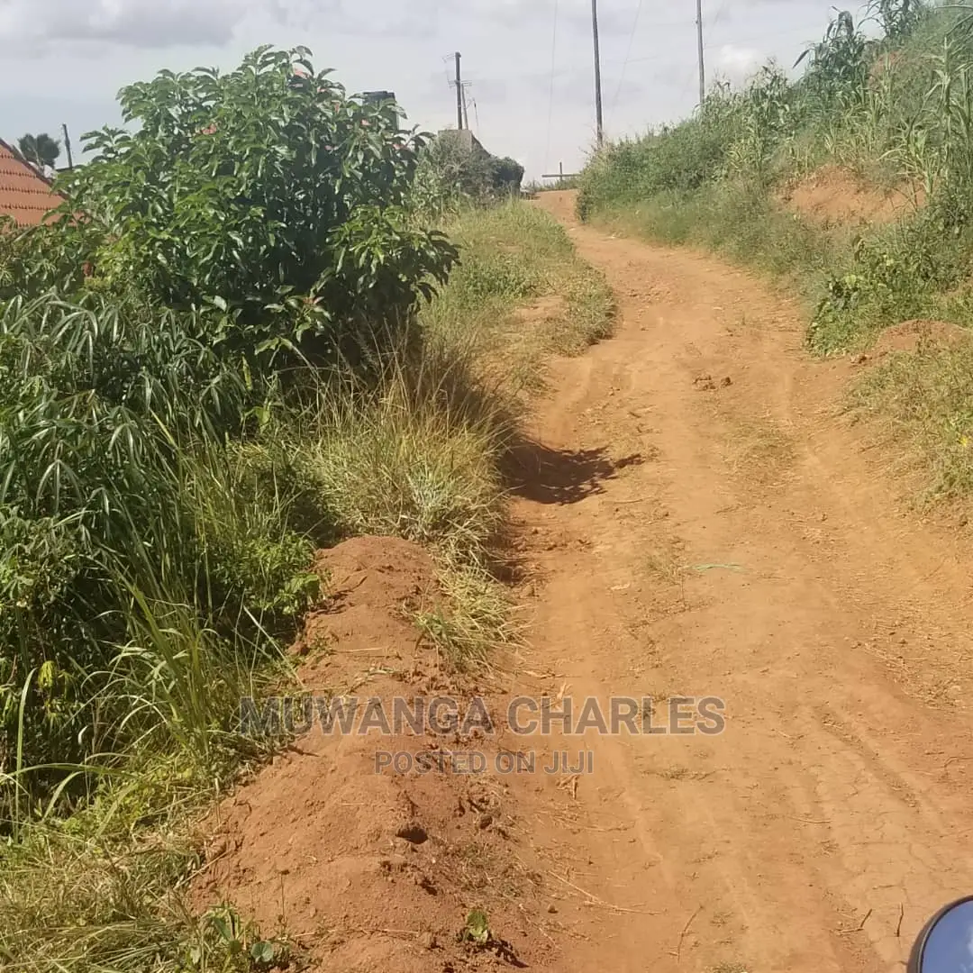Plots in Gayaza Busika on Quick Sale in Central Division