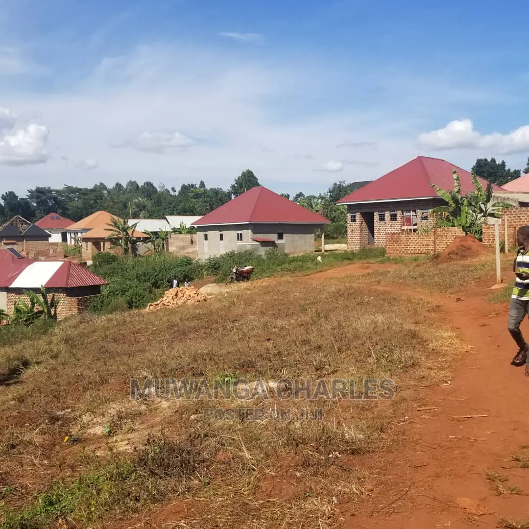 Plot's in Bugema Kalungu on Quick Sale in Central Division