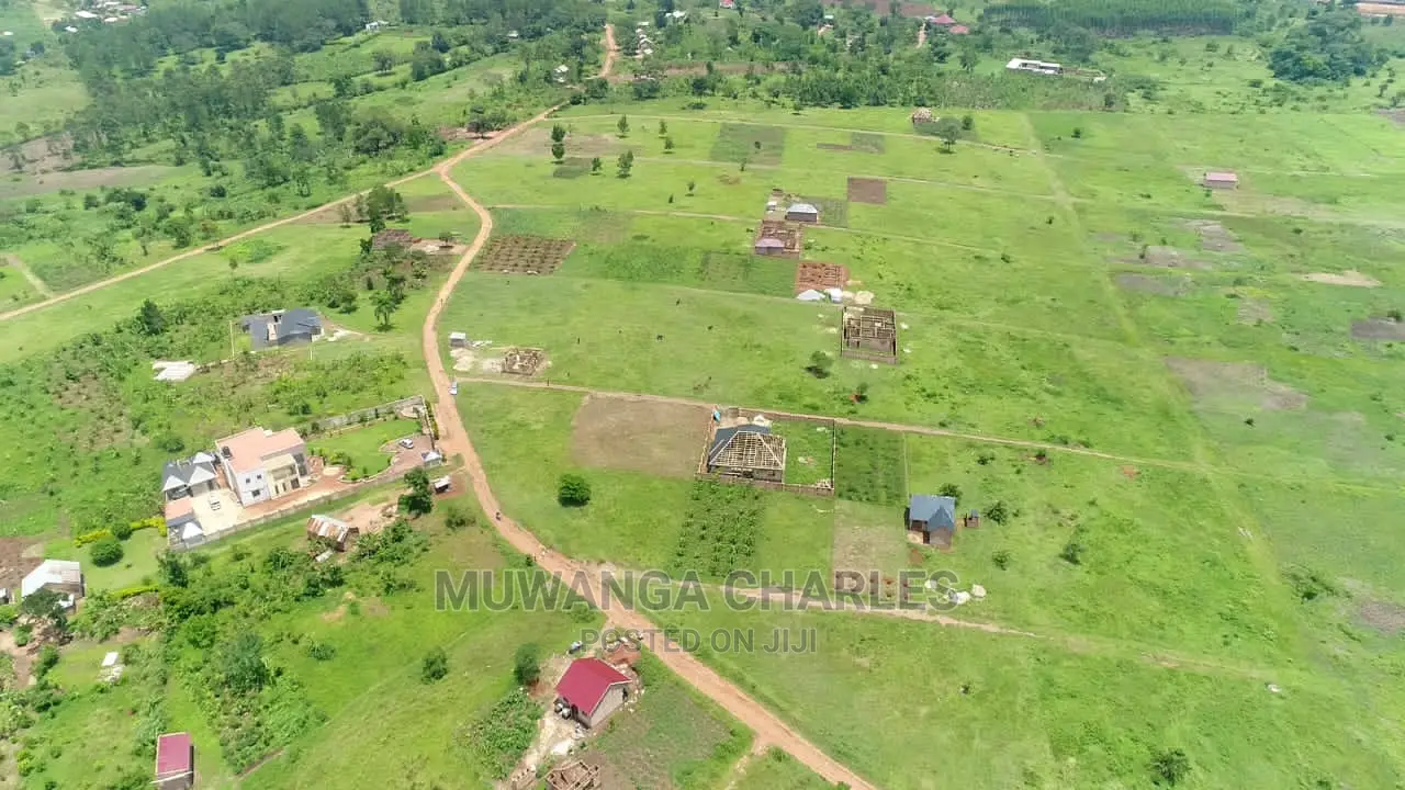 Plot's in Gayaza Nakwero on Quick Sale in Central Division