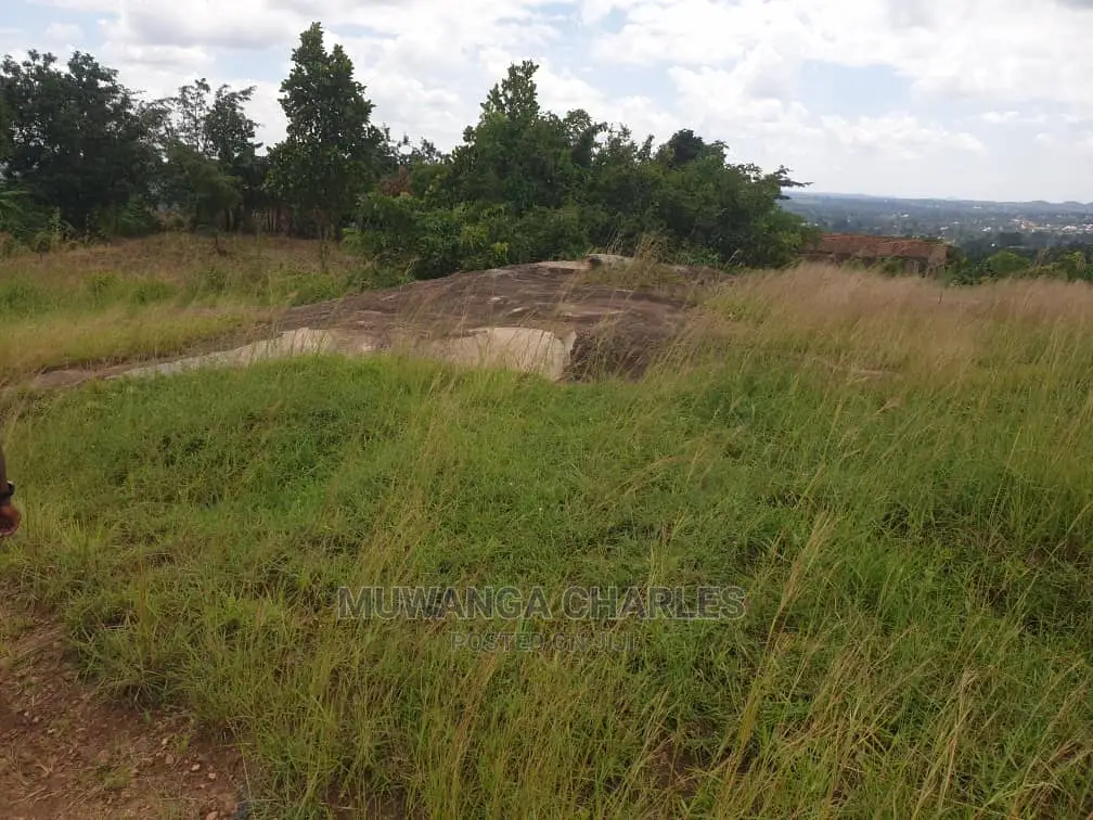 Stone 🪨 Quarry in Mukono on Quick Sale in Central Division