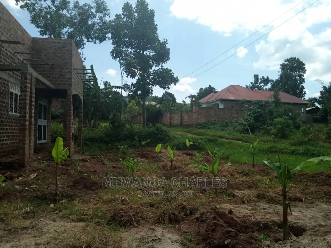 Plots in Gayaza Kalungu in Central Division