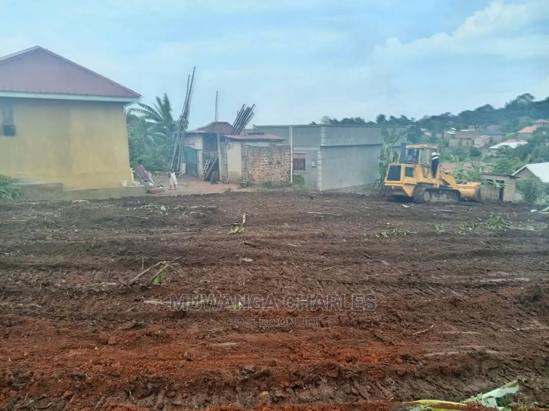 Plot's in Gayaza Busika on Quick Sale in Central Division