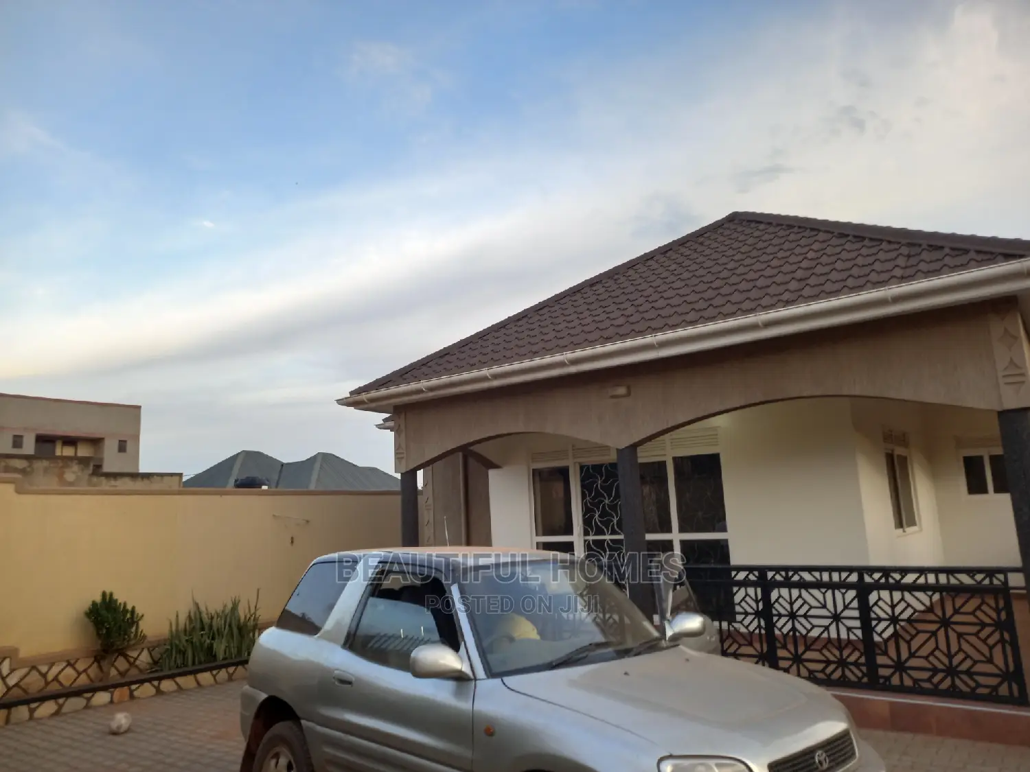 Furnished 4bdrm Bungalow in Kira for sale in Kira