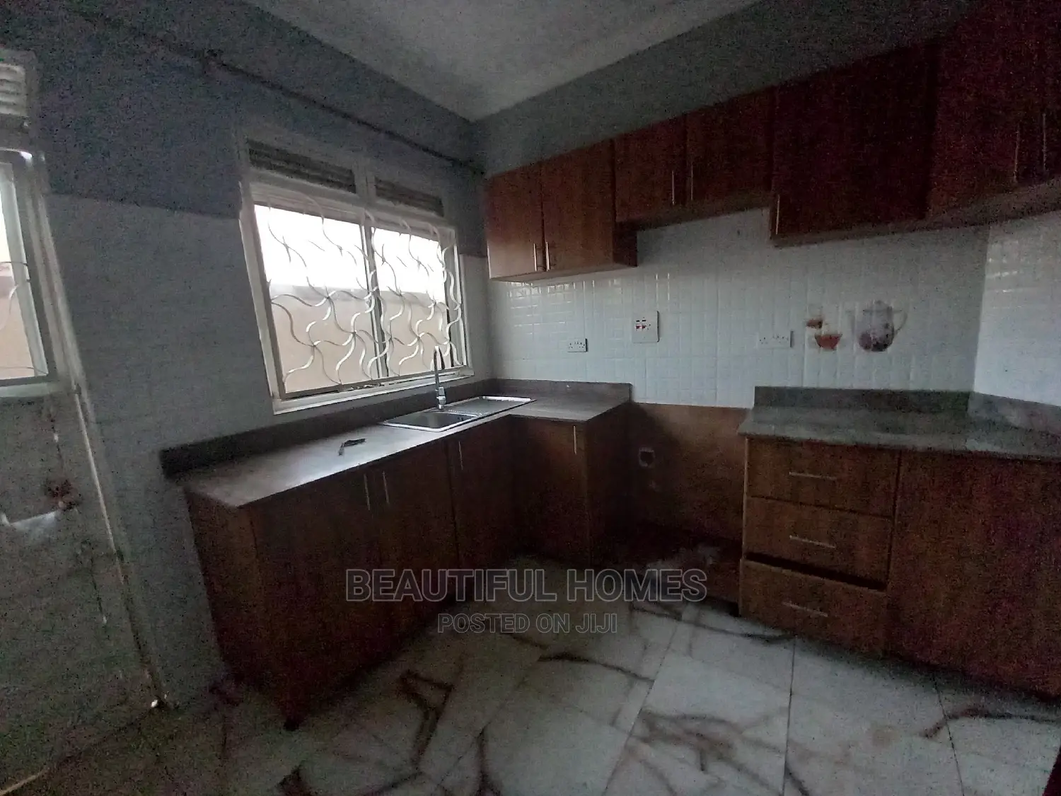 Furnished 4bdrm House in Kira for sale in Kira