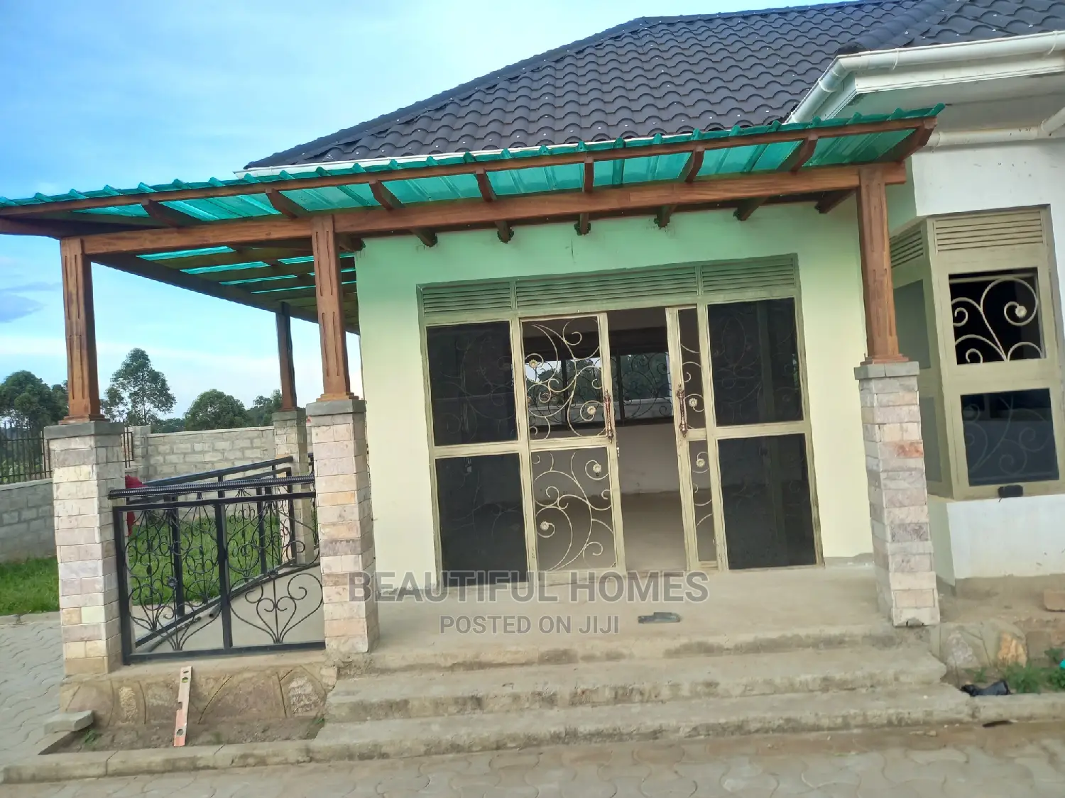 Furnished 4bdrm Bungalow in Kyaliwajjara, Central Division for sale in Central Division