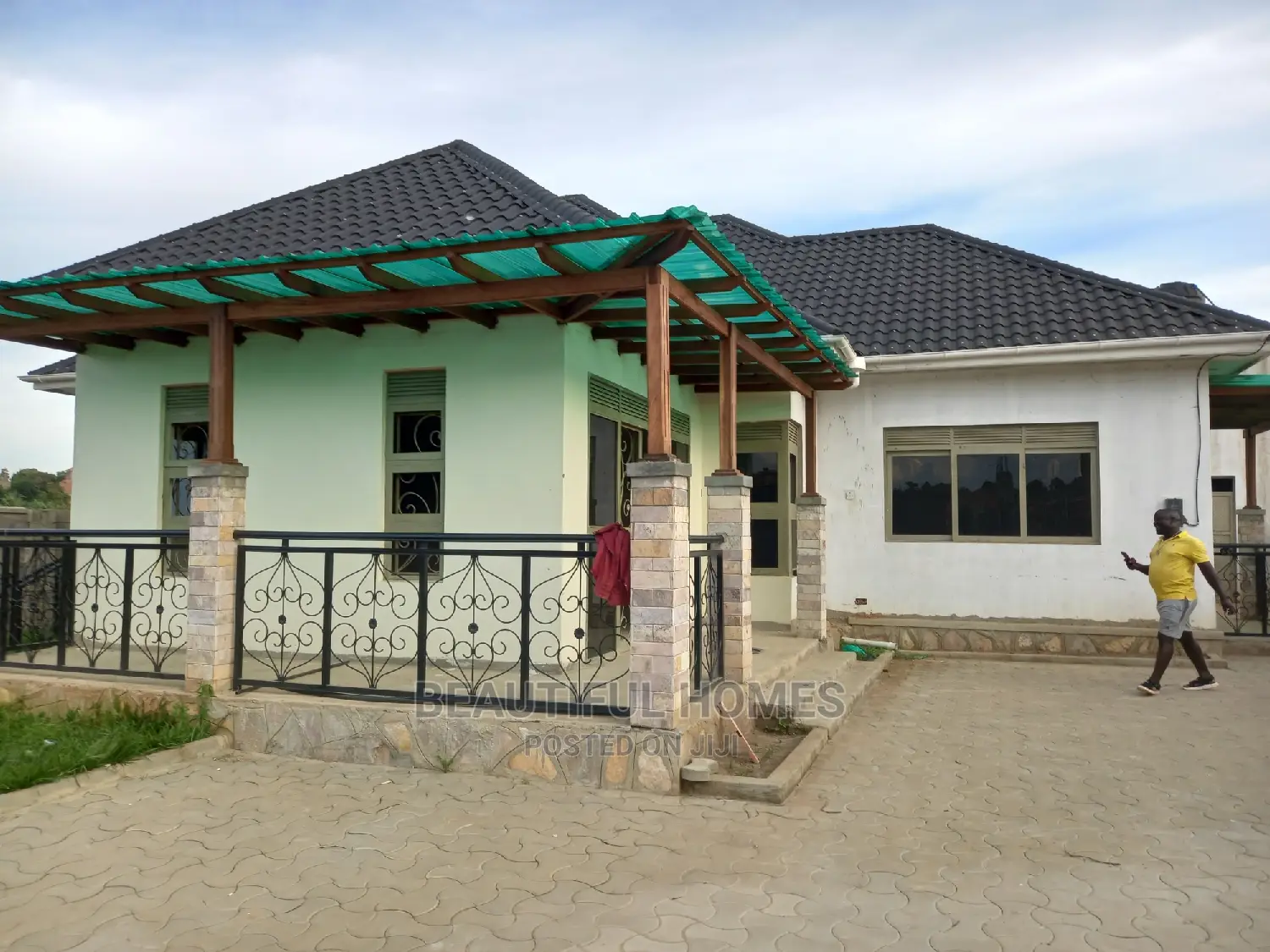 Furnished 4bdrm Bungalow in Kyaliwajjara, Central Division for sale in Central Division