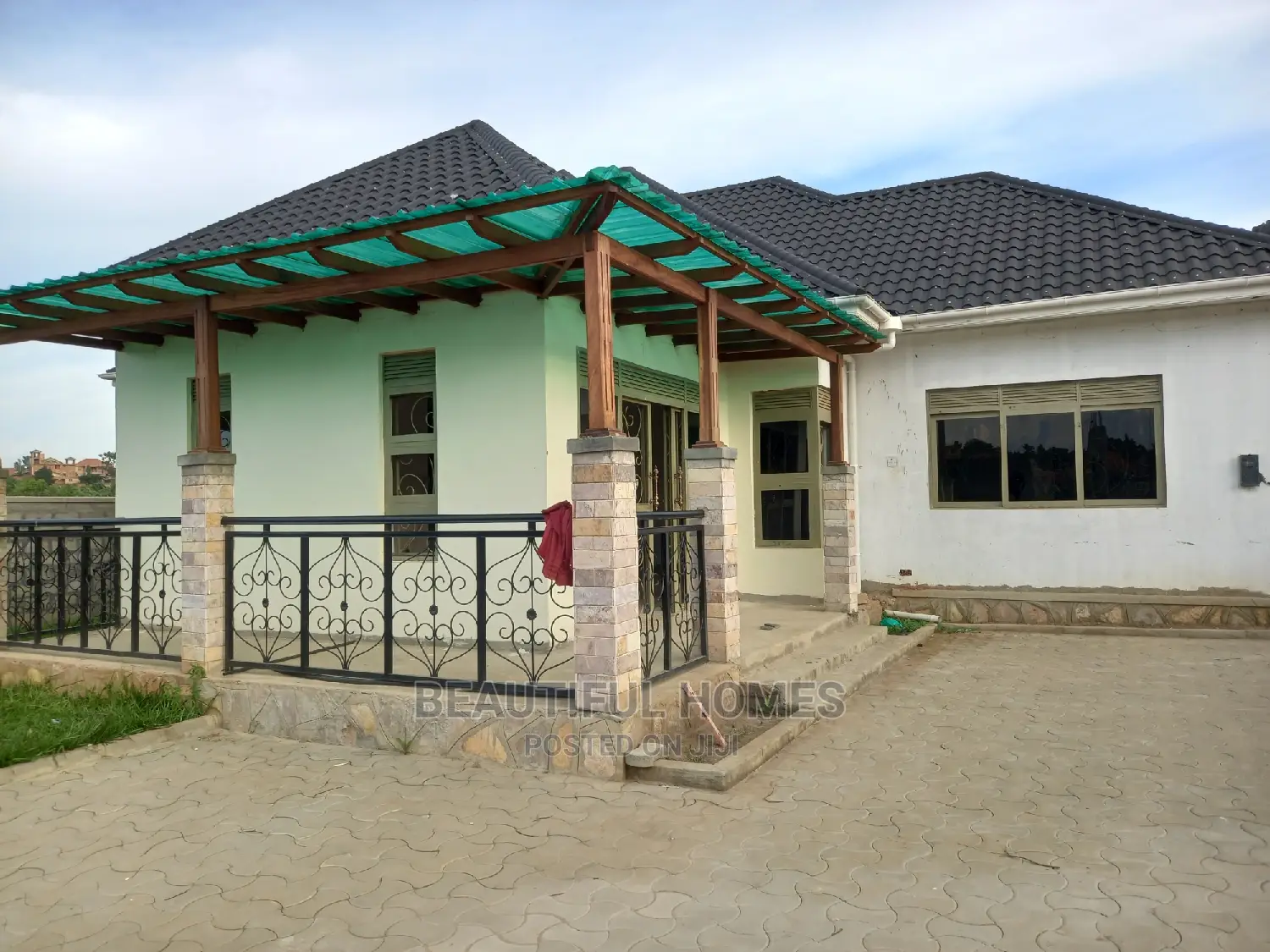Furnished 4bdrm Bungalow in Kira for sale in Kira