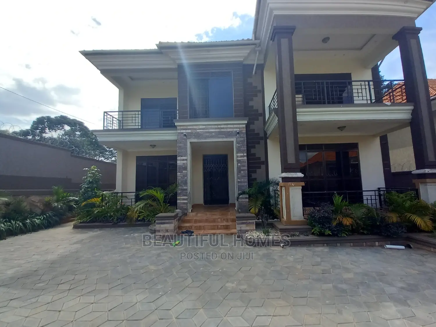 Furnished 5bdrm House in Kisaasi, Nakawa for sale in Nakawa
