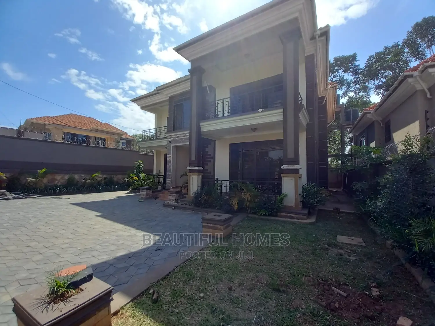 Furnished 5bdrm Mansion in Kisaasi, Nakawa for sale in Nakawa