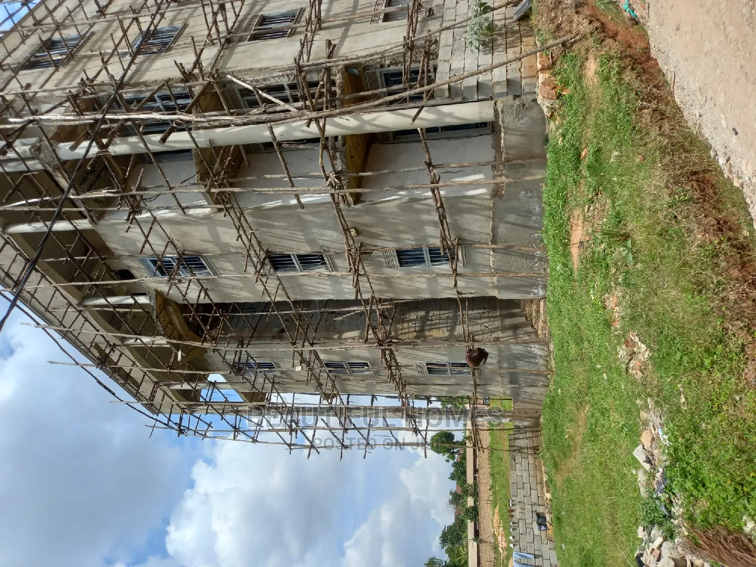 Furnished 1bdrm Apartment in Kira for sale in Kira